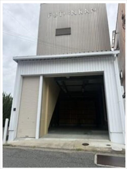 №2410 貸倉庫泉大津市東豊中町３丁目１７坪